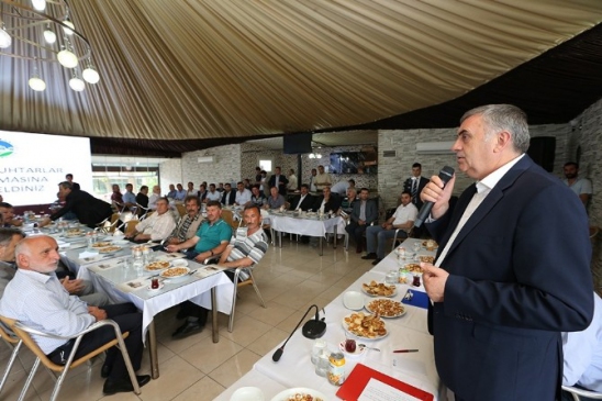 Sakarya Akyazı'da Başkan Toçoğlu'ndan Yeni Projelerle İlgili Bilgiler Verildi