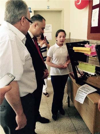 Adana'daki Öğrencilerin Teknoloji Tasarım ve Resim Sergisi Büyük İlgi Gördü