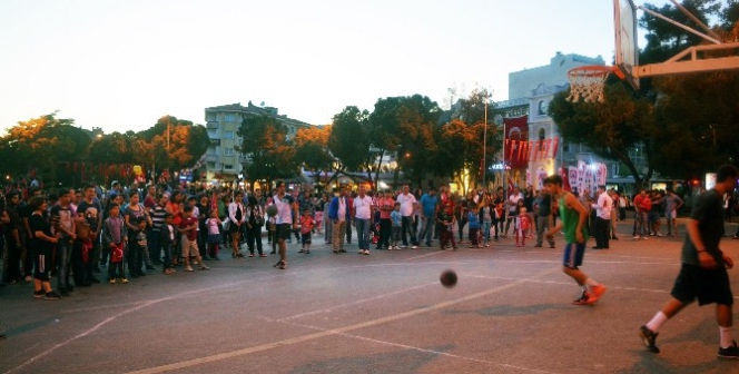 Muğla'da Sokak Basketbolu Turnuvası Finali Menteşe'de Gerçekleşti