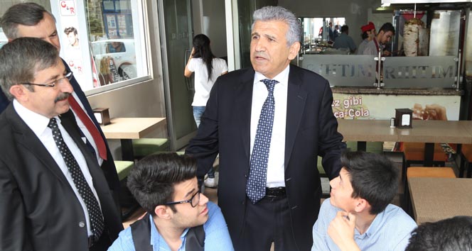 Mersin'de Nuri Elibol, Demirtaş’ın Türkiye’ye özür borcu olduğunu belirtti