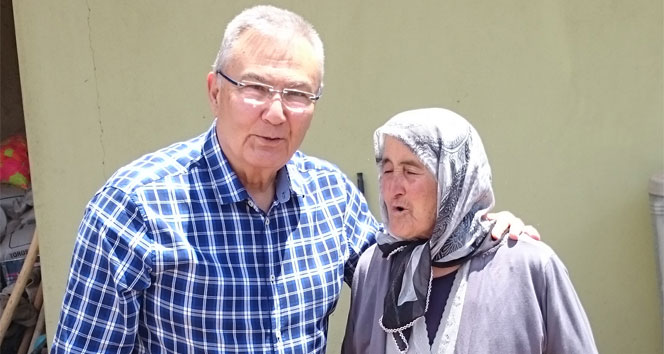 Antalya Korkuteli'nde Deniz Baykal, Cumhurbaşkanı Erdoğan'ı eleştirerek, tarım sorunlarına dikkat çekti.