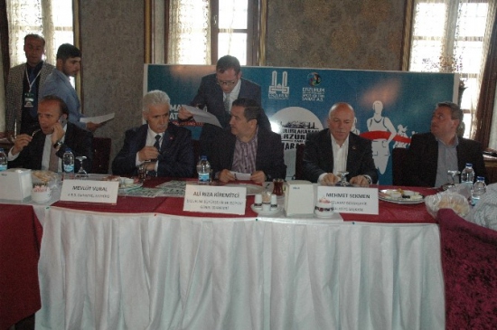 Erzurum'da 1. Uluslararası Yarı Maraton ve Halk Yürüyüşü Düzenleniyor