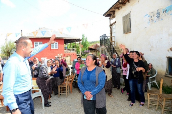 Adana Tufanbeyli'de Başkan Sözlü, Esnafla Ve Halkla Bir Araya Geldi