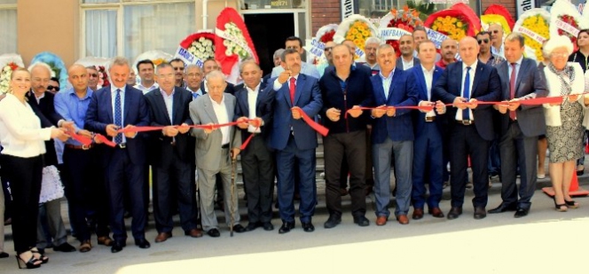 Darıca'da DASİAD'ın Yeni Ofisinin Açılışını Tahsin Tarhan Yaptı
