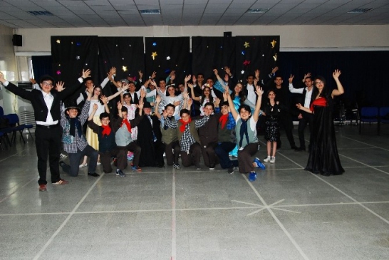 Gaziantep Kolej Vakfı Özel Liseleri, Oliver Twist Müzikalini Sahneleyecek