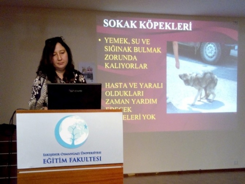 Eskişehir'de "Sokak Hayvanları ve Biz" Konferansı Düzenlendi
