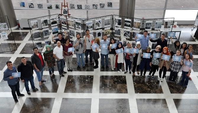 KTO Karatay Üniversitesi'nde Mobil Fotoğrafçılık Sergisi ile Selçuklu Temalı Eserler Sergilendi