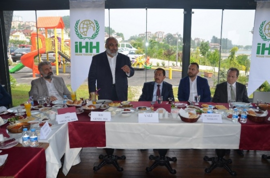 Suriye'de 11 Milyon İnsan Muhtaç Durumda, İHH Genel Başkanı Açıklamada Bulundu