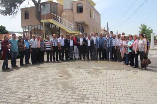 Manisa'da MHP Milletvekili Adayı Hasan Eryılmaz, Elektrik İndirimini Duyurdu