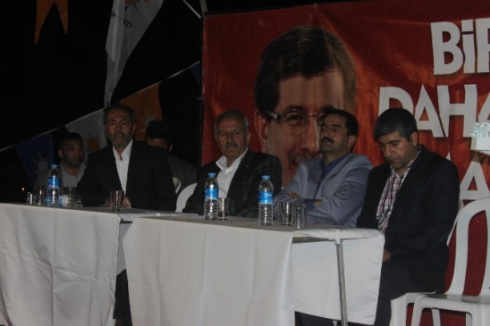 Malatya Tecde Mahallesi'nde AK Parti Milletvekili Adayları ile Toplantı Yapıldı