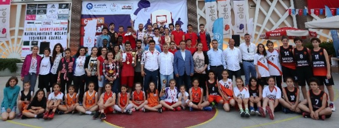 Samsun Canik'te Üç Gün Süren Sokak Basketbolu Turnuvasının Şampiyonu Belli Oldu