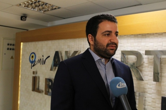 İzmir Gündoğdu Meydanı'nda Başbakan Davutoğlu'na İzmirlilerden Büyük Destek