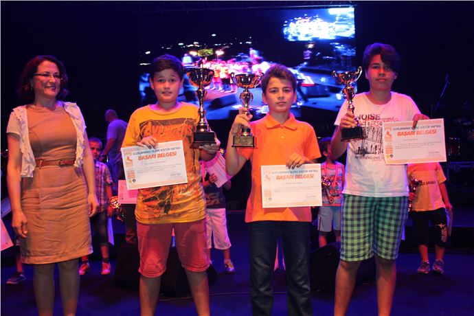 Mersin Silifke'de Kültür Haftası Satranç Turnuvasında Ödüller Sahiplerini Buldu