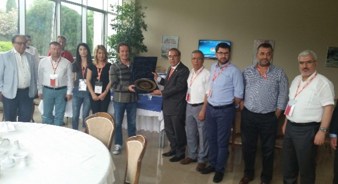 Aydın'da Sanayi Odası, Zorlu Holding'e Teşekkür Plaketi Verdi