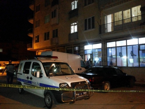 Bursa Gemlik'te Silahla Yaralanma Olayında Bir Kişi Hastaneye Kaldırıldı