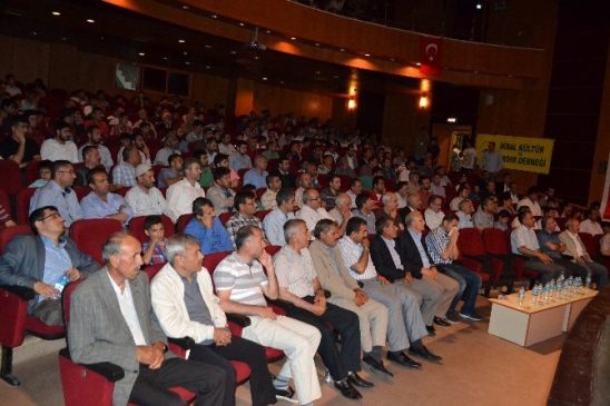 Kahta'da İkbal Kültür ve Yardım Derneği, Konferans Düzenledi