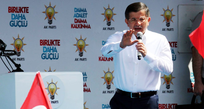 Şırnak'ta Konuşan Davutoğlu, Demirtaş'a Silahsızlanma Çağrısı Yapmasını İstedi