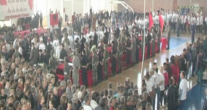 Makedonya Kumanova'da Çatışmada Hayatını Kaybeden 8 Kosovalı Priştine'de Defnedildi