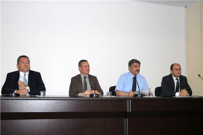 Gaziantep’te İş Hayatında Başarılı Olmak İçin Öğrencilerin İlk Yıldan Çalışması Öneriliyor