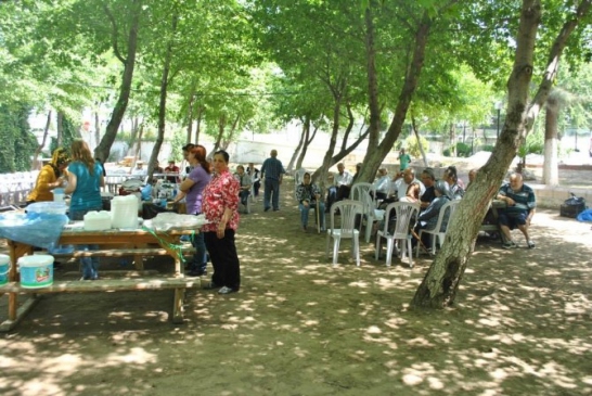 İncirliova'da Huzurevi Sakinleri ile Başkan Kale Bir Araya Geldi