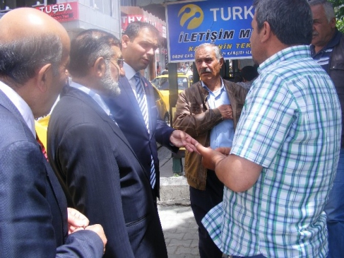 Van Merkez'de Esnafı Ziyaret Eden Saadet Partisi Destek Talep Etti