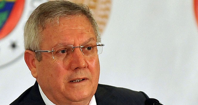 Fenerbahçe Taraftarları, Aziz Yıldırım'ı İstifaya Çağıran İlan Verdi