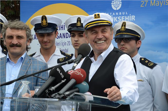 İstanbul Haliç'te 20 Kancabaş Sandalıyla Sadabad Gezileri Başlıyor