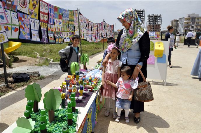 Şanlıurfa Siverek'teki Şirinkuyu Anaokulu Yıl Sonu Sergisi Düzenledi