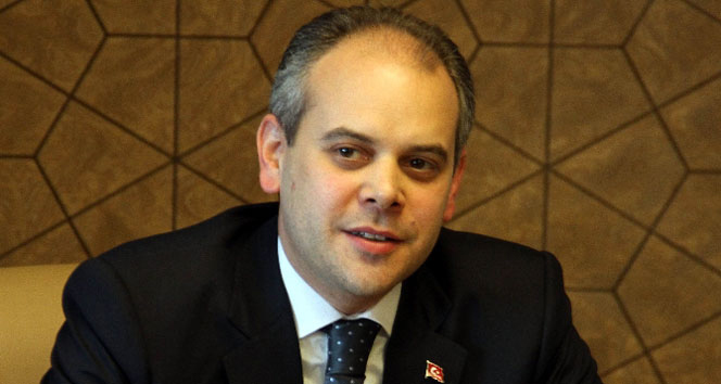 Bakan Çağatay Kılıç, Harun Erdenay'ı Tebrik Etti