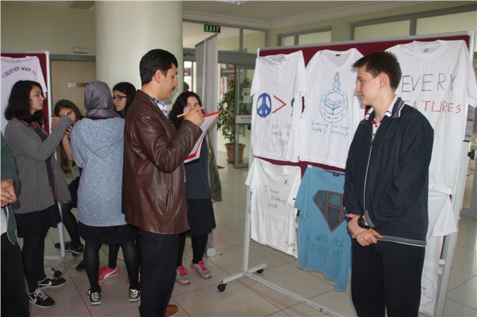 Zonguldak Ereğli'de Öğrenciler, Tişört Tasarım Yarışmasında Yeteneklerini Gösterdi