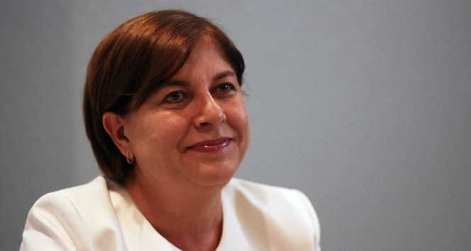 Adana'da Silahlı Saldırıya Uğrayan CHP'li Elif Doğan Türkmen, Yaşadığı Şiddeti Kınadı