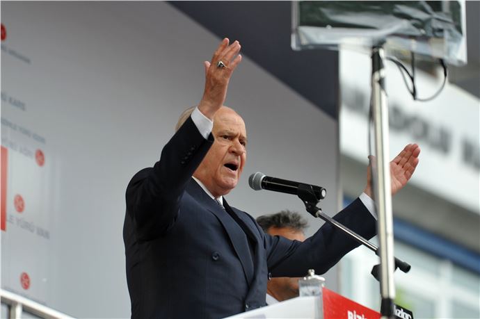 Trabzon'da Bahçeli, Diyanet Başkanı ve Erdoğan'ı Eleştirdi