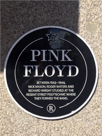 Londra Westminster Üniversitesi'nde Pink Floyd için Plaka Töreni Düzenlendi