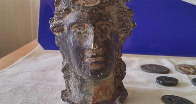 Eskişehir'de Kaçak Tarihi Eserlere Yönelik Operasyonda İki Şüpheli Aranıyor