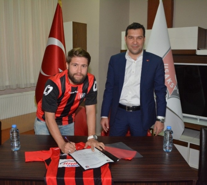 UTAŞ Uşakspor, Yeni Sezon İçin 5 Futbolcu Transfer Etti