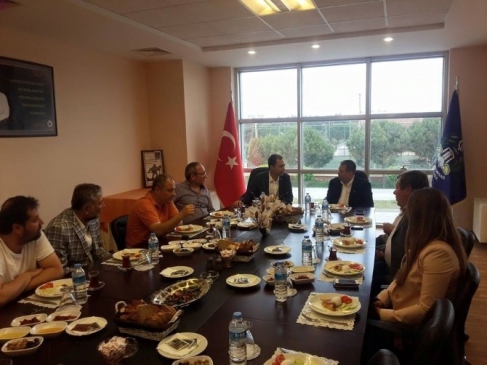 İbrahim Kürşat Tuna, Çanakkale Ticaret Borsasını Ziyaret Etti