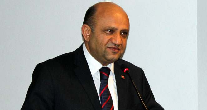 Kocaeli'de Bakan Işık, gazetecilere uygun konut müjdesi verdi.