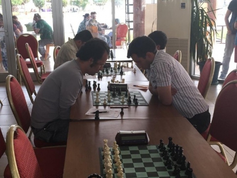 Yunusemre Belediyespor'dan Samet Çalışkan, Akhisar'da Birinci Oldu