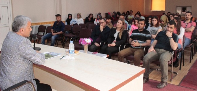 Ordu Ulubey'de Gazetecilik Üzerine Söyleşi Gerçekleştirildi