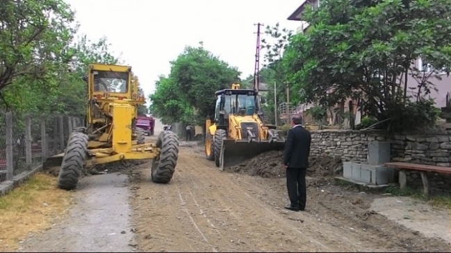 Ulus'ta Mahalle Yollarında Bakım ve Onarım Çalışmaları Başlatıldı