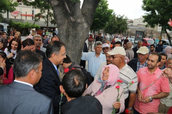 Kayseri'de Mehmet Özhaseki, CHP İl Başkanı'na Cevap Verdi