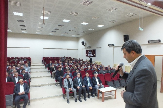 Pasinler'de Din Görevlilerine Yönelik Tecrübe Paylaşımı Semineri Gerçekleştirildi