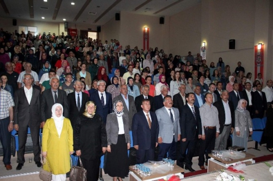 Arifiye'de Halk Eğitim Merkezi 2014-2015 Dönemi Sergisini Açtı