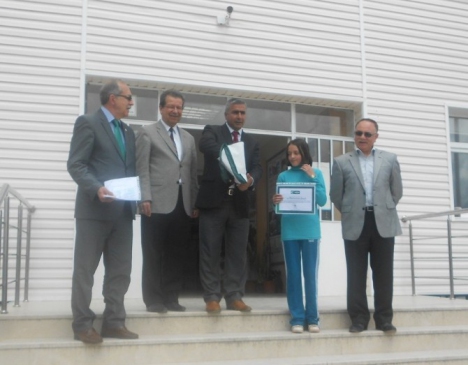 Pazarlar ilçesinde düzenlenen şiir yarışmasında il birincisi Sofular Ortaokulu öğrencisi oldu.