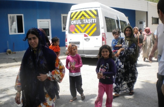 İzmit Belediyesi Zabıta Müdürlüğü, Dilencilik Yapan Şahıslara Yönelik Çalışmalarını Sürdürüyor