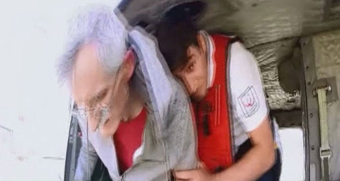 Mersin'de Norveç Bayraklı Gemide Rahatsızlanan İşçi Kurtarıldı