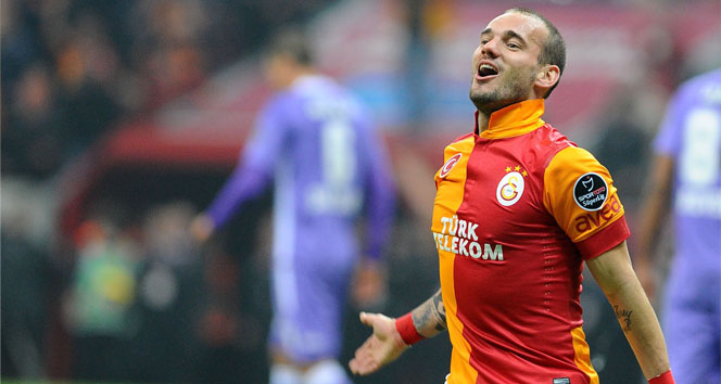 Wesley Sneijder, Galatasaray'dan Fenerbahçe'ye Gitmeyeceğini Açıkladı