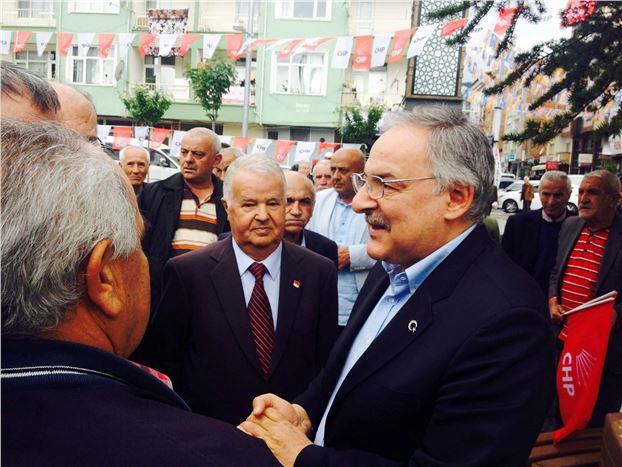Haluk Koç, Ankara'da yaptığı konuşmada hükümete eleştirilerde bulundu. Koç, yoksulluk ve sosyal yardımlar konularında CHP'nin vaatlerini aktardı.