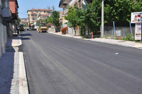 Derince Esentepe Caddesi'nde Yeni Asfaltlama Çalışmaları Tamamlandı