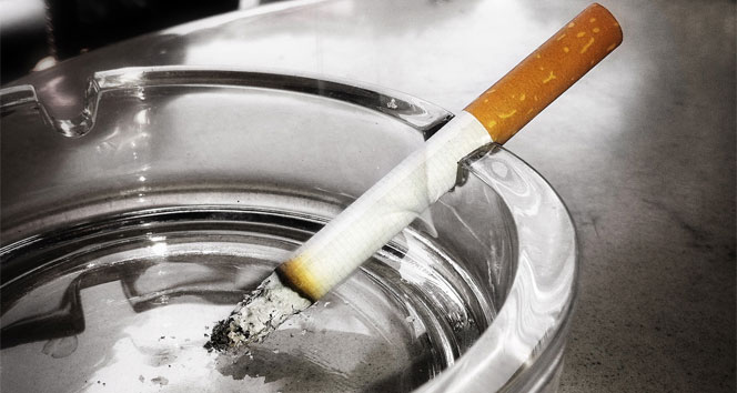 Sigara Kullananlar İçin Uyarı: Kemik Kanseri Riski Var